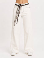 JEAN ACCESORIO PAÑOLETA