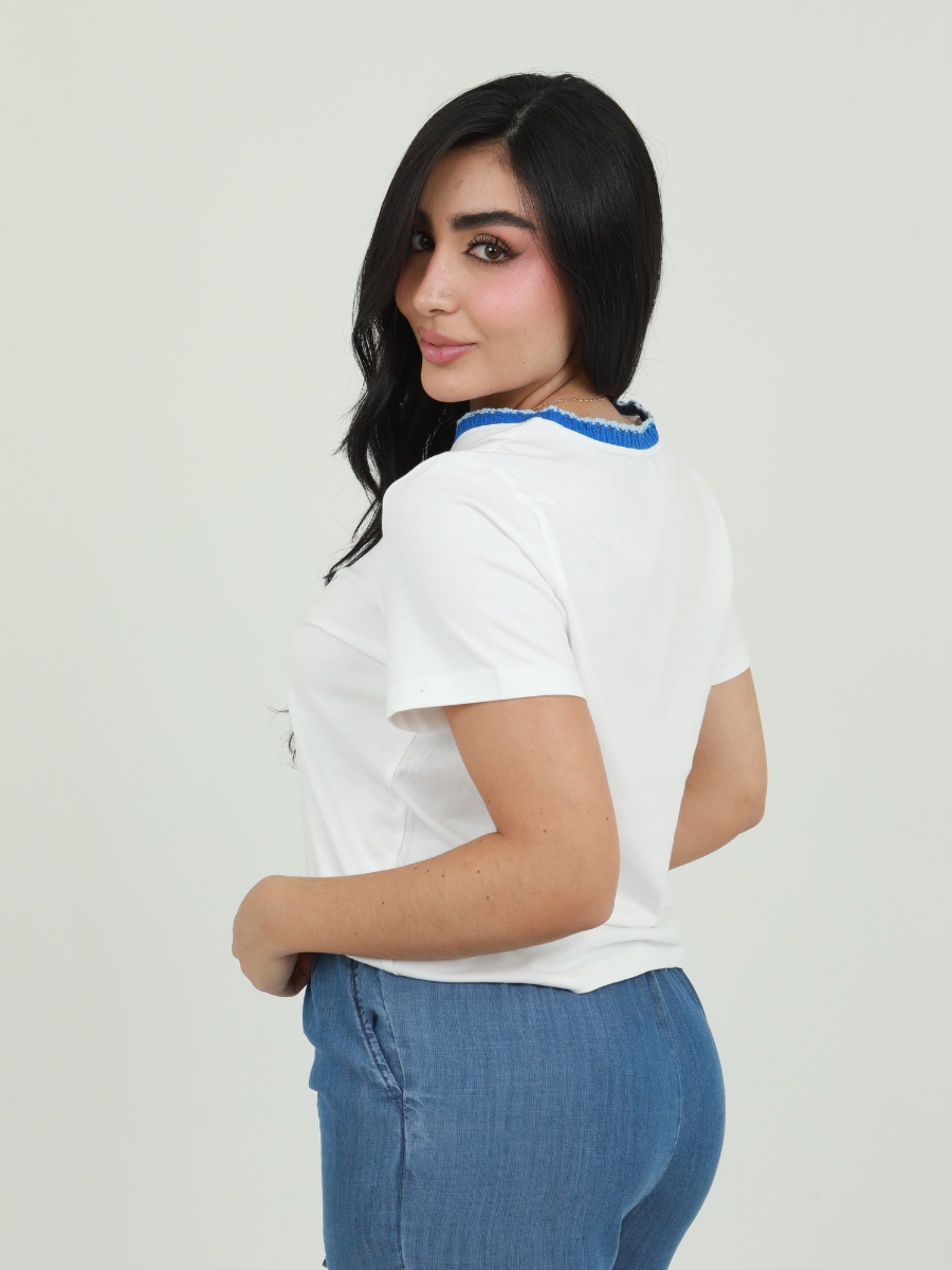 CAMISETA VALLÉ CUELLO BORDADO