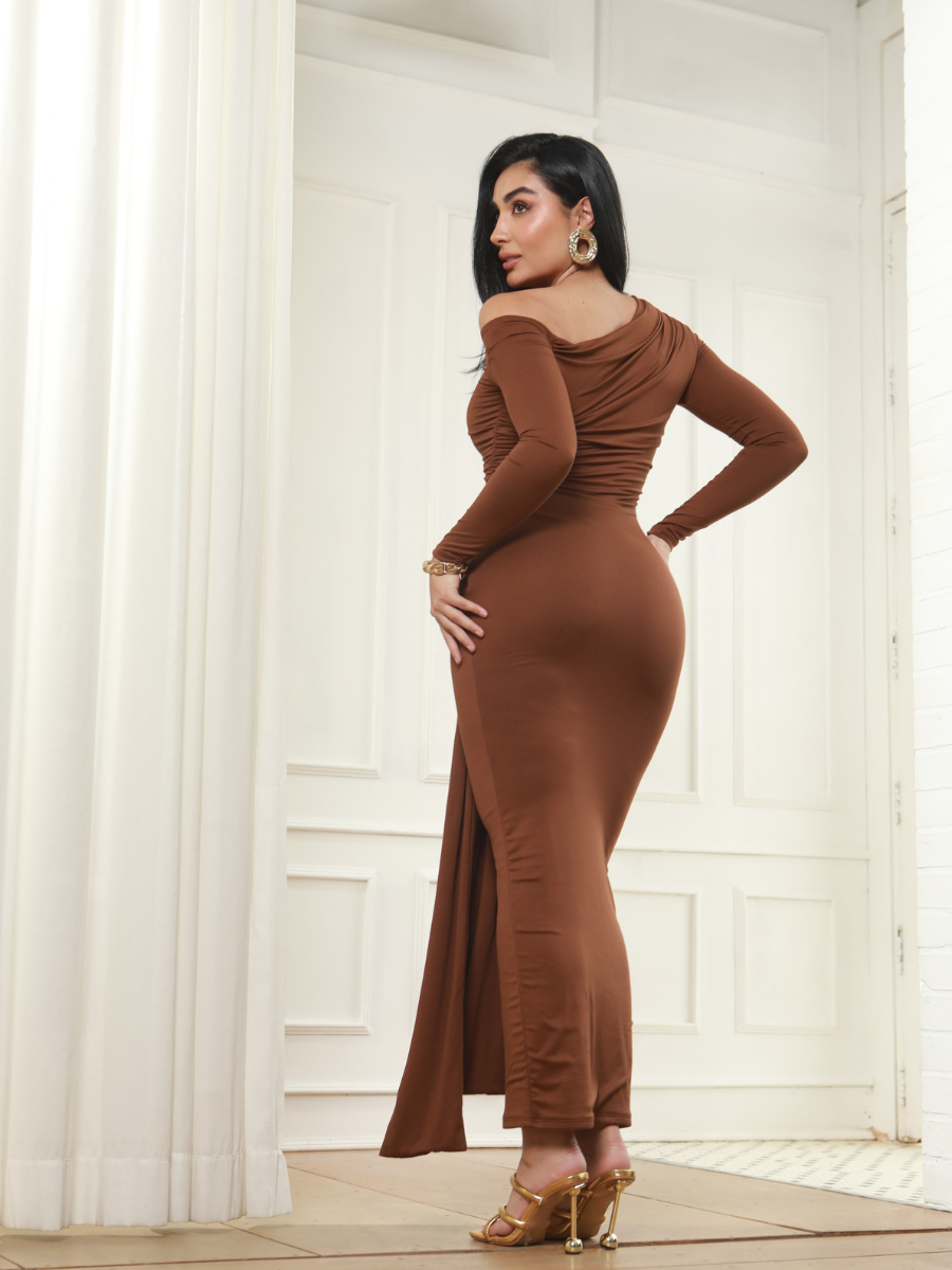VESTIDO LARGO MANGA LADO