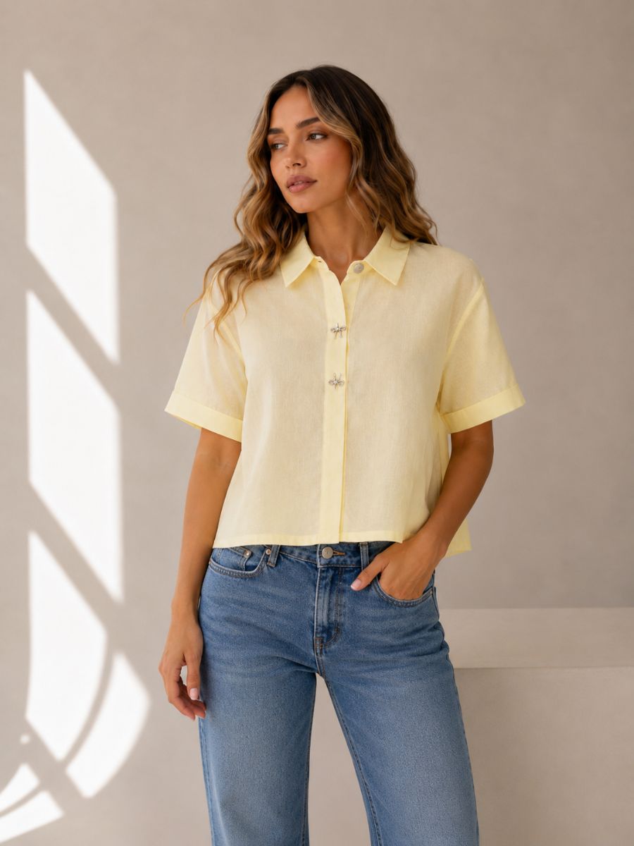 CAMISERA CORTA TRANSPARENCIA BOTONES